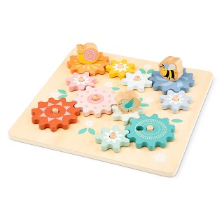 Spinning gear puzzle - garden